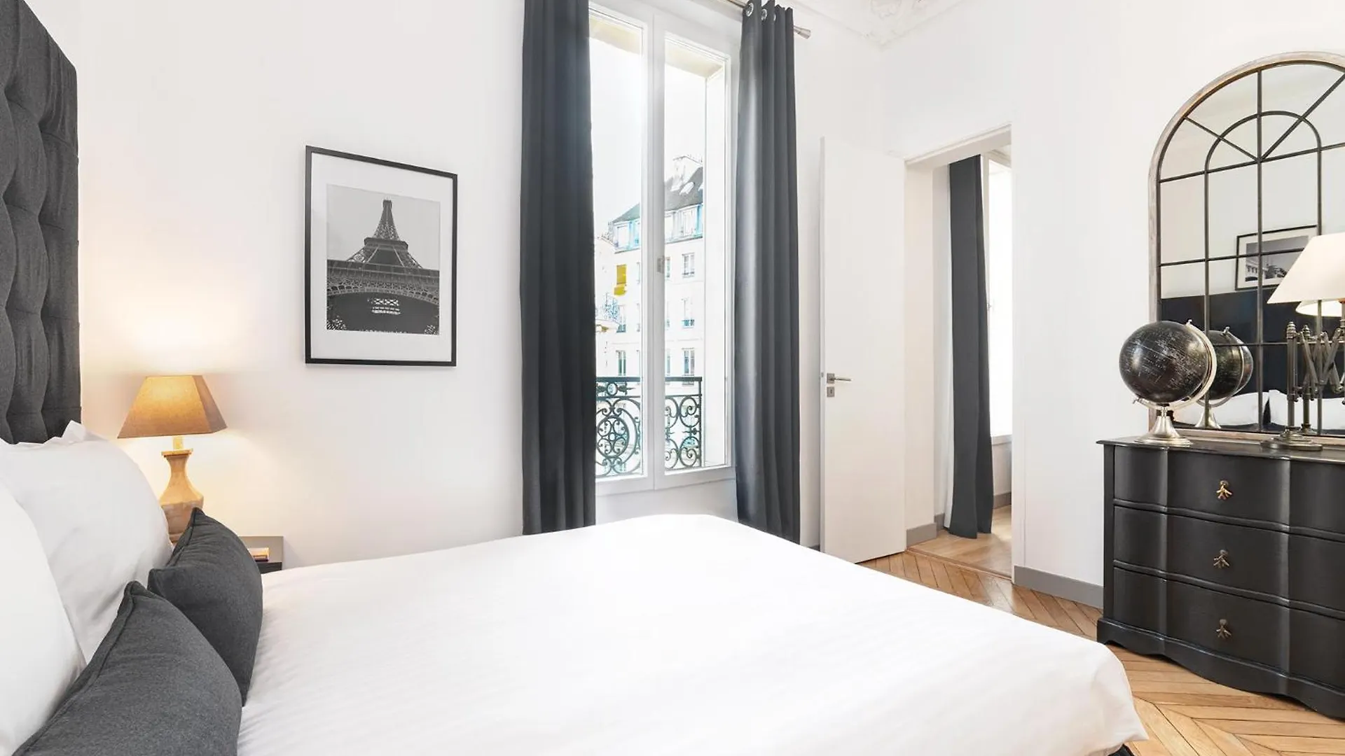 Apartment Livinparis - Luxury 3 Bedrooms Le Louvre I